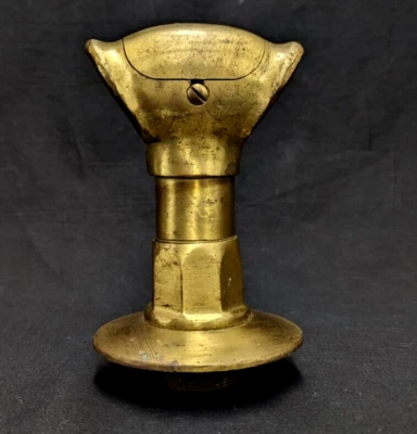 Adaptador de toma de tornillo de latón antiguo de National Electric Products Corp 7912 Foto 1 de 4