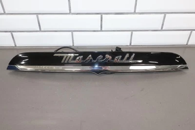 Panel de acabado trasero para maletero Maserati Ghibli 14-17 con unidad trasera de cámara de reversa Foto 1 de 4