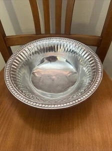 Wilton Armetale FLUTES and PEARLS 11 3/4" Round Serving bowl - Picture 1 of 5