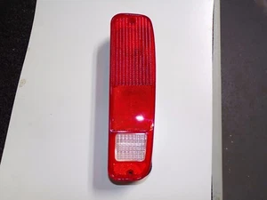 D5UZ-13404-A FORD TRUCK TAIL LIGHT ASSBY-RH (K) - Picture 1 of 1
