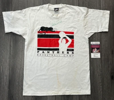 Nate Archibald Boston Celtics Signed Basketball T-Shirt JSA COA AN61338 - Image 1 of 4