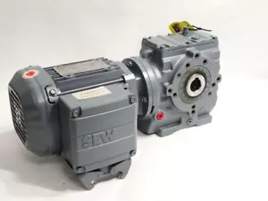 SEW Getriebemotor 60Hz SA47 DRS71M4/ASB8 1690/36 r/min i47.32 0.555kW /Unbenutzt - Bild 1 von 4