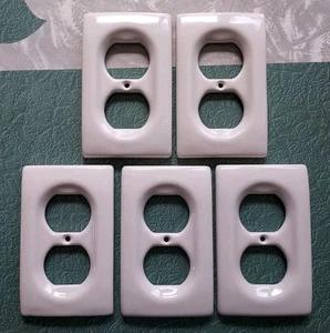 Lote De Colección 5 Porcelana Cerámica Off-White Crema 2 Enchufes Salida Cubierta Placa - Imagen 1 de 4