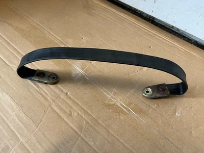 Ремешок сиденья Suzuki Bandit 600 для моделей 1996-2000 годов выпуска - Изображение 1 из 3