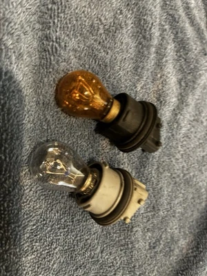 Saab 9-5 99-05 парковочный поворот задний правый передний от оригинального производителя б/у лампа и гнездо комплект - Изображение 1 из 2