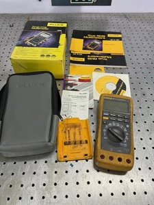 Fluke 189 True RMS Multimeter w/ Case & Manuals – Powers On As-Is  - Picture 1 of 13