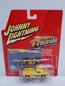 Rare Johnny Lightning Chevy Thunder 1963 Corvette White Lightning Chase Yellow - Picture 1 of 4