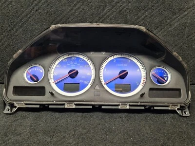 VOLVO XC90 I Instrument Cluster Speedometer 30733380 Diesel 2010 200K mileage - Image 1 of 4