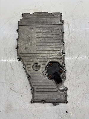 2017 年保时捷 718 Cayman 2.0 T MDD.PB MDD MDDPB 300 油底壳下部 — 第 1/3 张图片