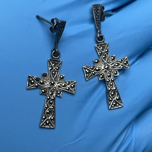 Orecchini pendenti vintage gancio croce argento sterling 925 marcasite ornato - Foto 1 di 12
