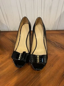 Kate Spade New York Heels Womens Sz 8.5 Black Leather Bow Buckle - Picture 1 of 9