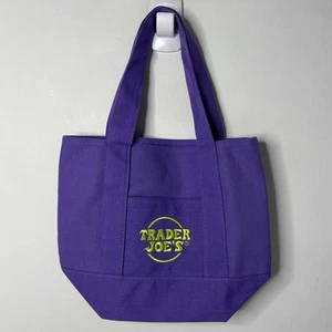 MINI Bolso de Mano Trader Joe’s de Lona — Truco o Trato de Halloween Púrpura + Verde ¡NUEVO CON ETIQUETAS! - Imagen 1 de 5