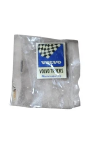 Volvo Trucks Motorsports Pin Advertisement Pinback Volvo Racing - Picture 1 of 2