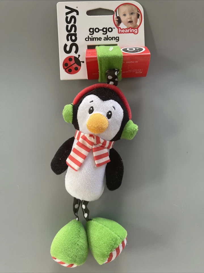 SASSY GO GO CARILLÓN COCHECITO ASIENTO BEBÉ JUGUETE PINGÜINO SONAJERO NUEVO Foto 1 de 3