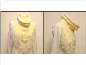 Triangle Scarf Cowl With Collar, Fringed, Printed Knitting Pattern - Picture 1 of 6