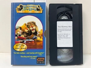 Tested ! Between the Lions VHS *The Hopping Hen* Learning Reading Spelling (VG) - Picture 1 of 9