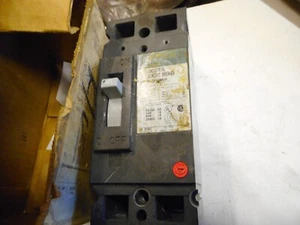 NEW GE TED124030WL  30AMP 480 AC 250 VDC MOLDED CASE  BREAKER OLD STOCK NIB - Picture 1 of 2