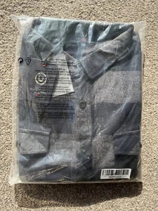Duck And Cover Shirt size XL - Picture 1 of 3