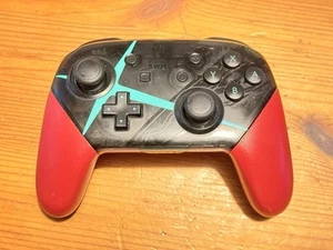 Nintendo Switch Pro Controller Xenoblade Chronicles 2 Edition - Picture 1 of 2