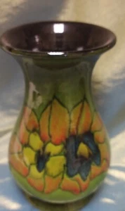 Vintage Glass Vase Green Black With Flowers Made In italy - Picture 1 of 7