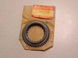 SUZUKI OIL PUMP DRIVE GEAR 16321-32401 SP370 SP400 GN400 1978-82 - Picture 1 of 2