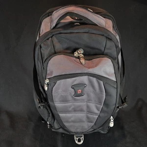Sac à dos pour ordinateur portable SWISSGEAR 9275 sac à dos rembourré AirFlow gris noir - Photo 1/12
