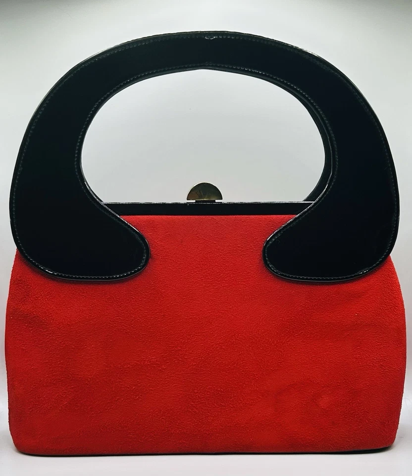 Bolsa de mão vintage anos 60 vermelha camurça alça curva mod retrô férias VEJA FOTOS - Imagem 1 de 4