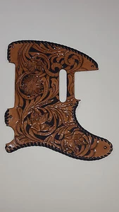 Protector de selección de cuero personalizado de cuero equipado a mano Telecaster "Floral Riffs" con cordones d - Imagen 1 de 1