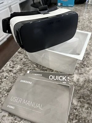 Auriculares de realidad virtual Samsung Gear VR Oculus 2015 Foto 1 de 4