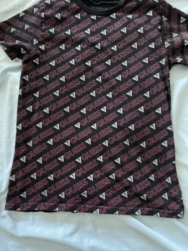 Pre-Owned Boys Guess Kids T Shirt Size 14 - Image 1 of 1