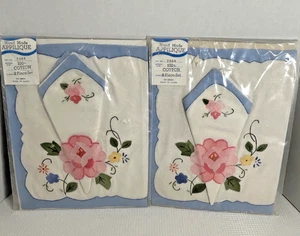NEU Vintage 2 Sets Handgefertigte Appilique Bestickte Tischsets & Servietten Floral B3 - Bild 1 von 8
