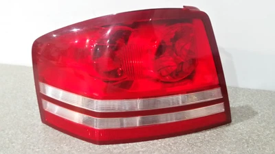 Conjunto de luz trasera izquierda del lado del conductor Dodge Avenger 2008-2010 OEM 5303991AD Foto 1 de 4
