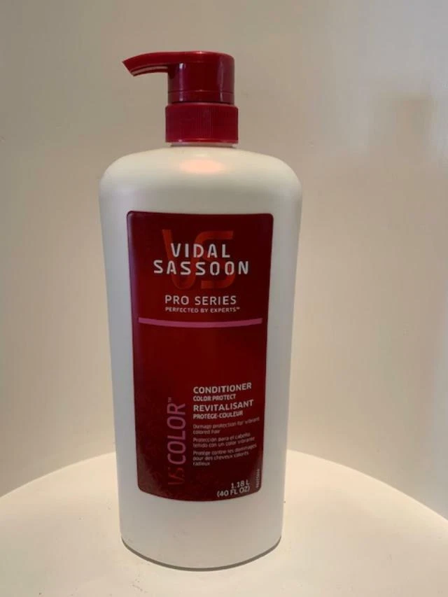 Vidal Sassoon Pro Series Conditioner Color Protect – 40 oz – Fast - Image 1 of 1