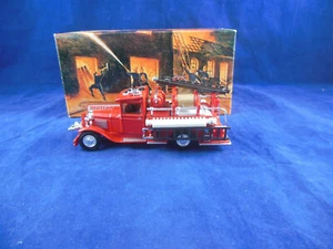 Matchbox Collectibles YFE06 1932 Ford AA Fire Engine   - Picture 1 of 12