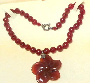 Veronese Collection Cabochon Agate Necklace 18 inches long Sterling Silver - Picture 1 of 3