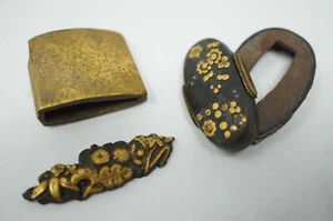 Juego de piezas de espada japonesa Fuchi Kashira Habaki Menuki antiguos originales 0413F32 - Imagen 1 de 9