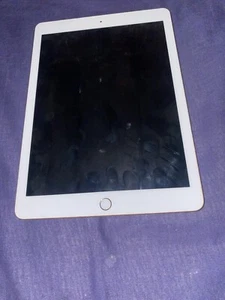 Apple iPad 6th. Gen. 32GB, Wi-Fi 9.7 in - Rose Gold - Picture 1 of 5