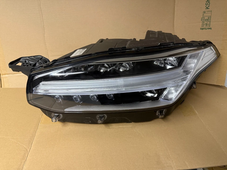 LED Frontscheinwerfer Links Headlight Left Volvo XC90 II Original 32404715 - Bild 1 von 4