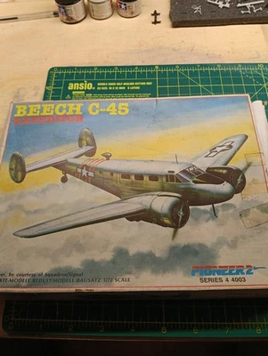 Beech C-45     1/72 Pioneer 2 + Eduard - Immagine 1 di 3