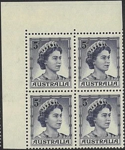 1959 Australia Queen Elizabeth Hinged Corner Block 4x5d Perf Edges Stamps issue - Picture 1 of 1