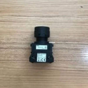 QTY:1 New For IDEC push button switch HW1L-M110Q4W 22mm with light reset 24V - Picture 1 of 4