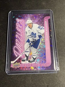 Serie estesa Upper Deck 2024-25 - Abbaglianti William Nylander #DZ-105 rosa - Foto 1 di 2
