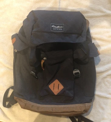 Mochila Eddie Bauer Bygone 25L / Negra con Cuero Tostado - Usada Foto 1 de 4