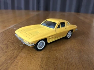 MAJORETTE YELLOW 1963 CORVETTE STING RAY 63 S 1:32 DIECAST OPENING DOORS - Picture 1 of 8