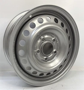 15 inch 5 Lug Wheel Rim Fits Tacoma SR5 Toyota Pickup 40626-20 SIL - Picture 1 of 2