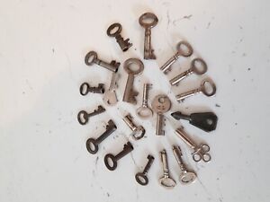 20 Small Old Vintage / Antique Keys For Cabinets Boxes Lock Etc