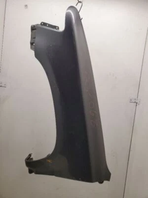 Toyota 4 Runner, Left Fender Complete, 89-95, Gray, 179, 53812-89199, Minor Ding - Imagem 1 de 4
