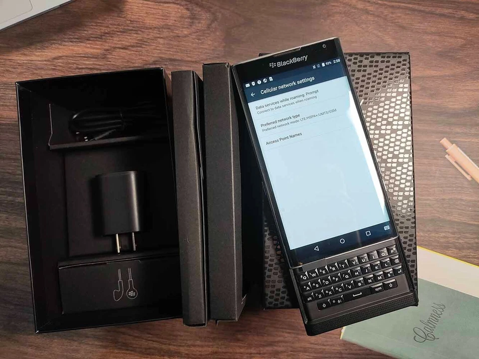 99% New BlackBerry Priv - 32 GB - Black (Unlocked) 4G keyboard Smartphone - Image 1 of 4
