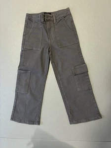 Girls Jeans Gray And cargo Style. Very Comfortable. Size 6 - Picture 1 of 4