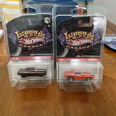 Hot Wheels Larry’s Garage ‘69 Camaro 17/20 Real Riders (lot Of 2) Orange And Blk - Image 1 of 4